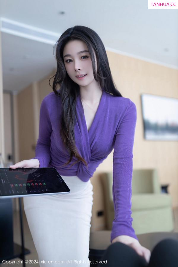 逗逗DouDou  [XiuRen]高清写真图 2024.01.18 No.7982 小逗逗 丝袜美腿第9张图片